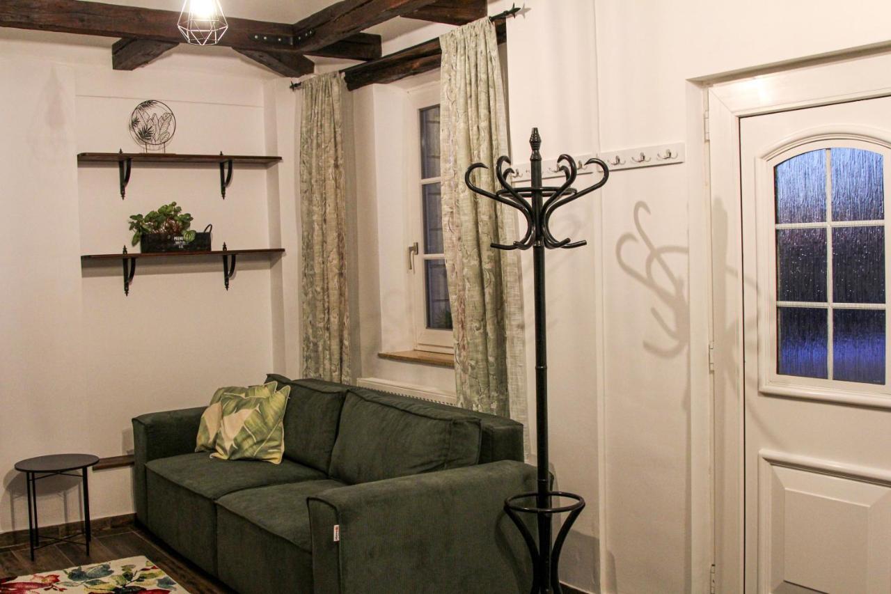 Cozy Cottage - Free Parking, Self Check-In ออราแด ภายนอก รูปภาพ